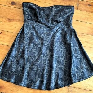 ☀️3/$25 The limited Late 90s/Y2K Silk Strapless Art Nouveau Top/Skirt medium